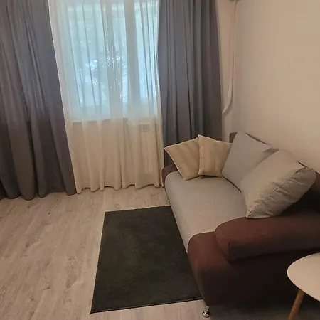 Trei Apartment *